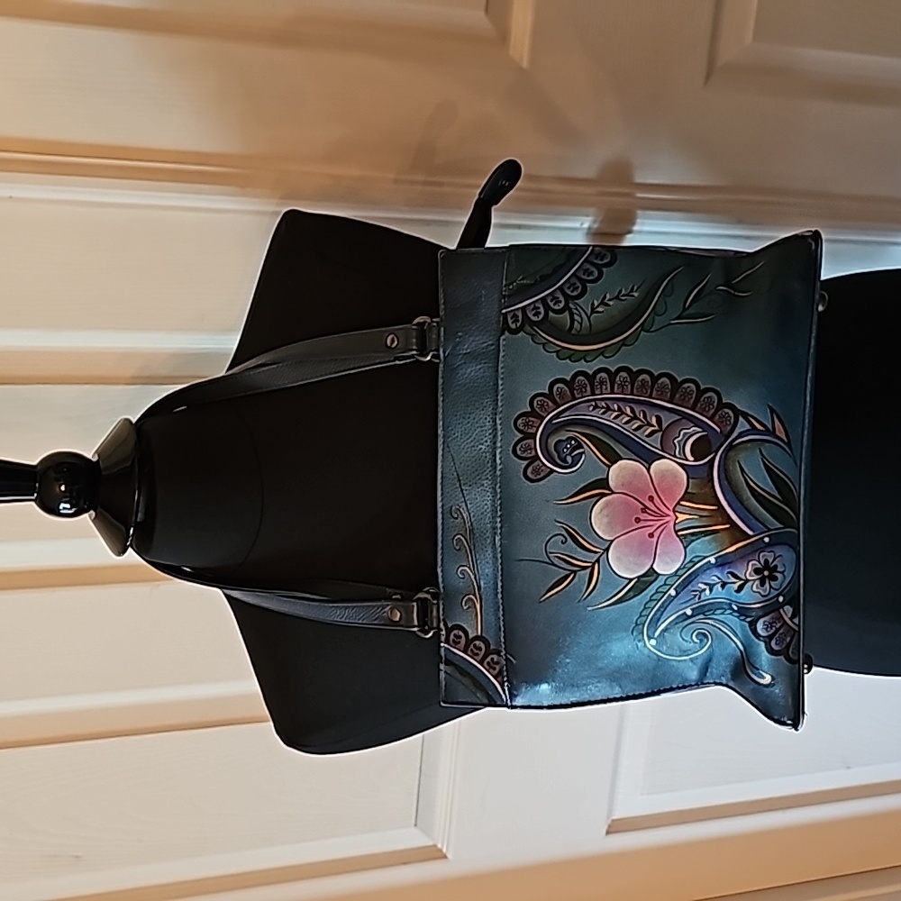 Anuschka medium double handle, gently used purse.  Hand painted leather.
